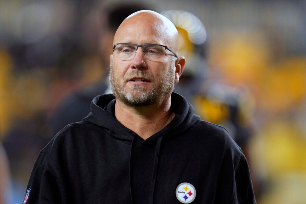 Steelers Fire Embattled Offensive&nbsp;Coordinator